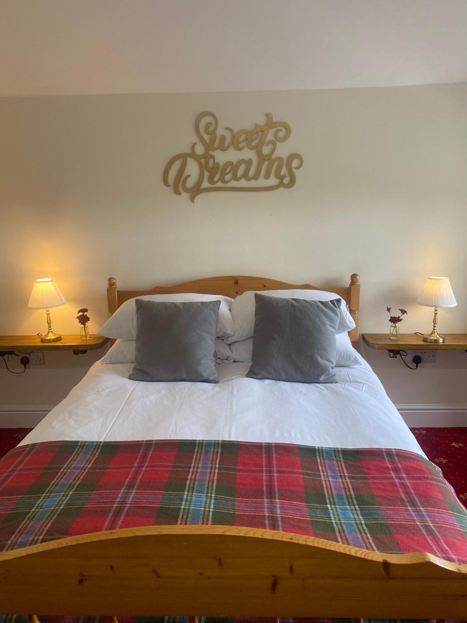 The Gordon Arms Restaurant With Rooms Yarrow エクステリア 写真